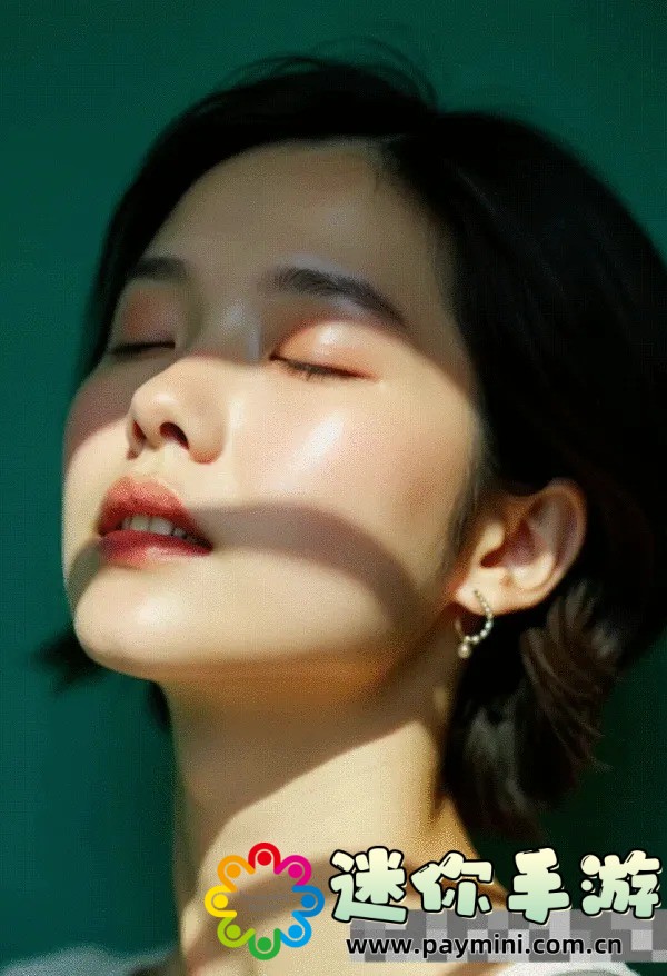 风流老板俏秘书:职场恋爱的禁忌与魅力,看他们如何打破常规
