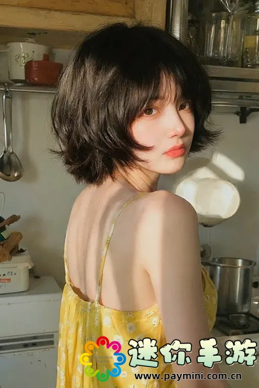 揭秘“两峰夹小溪地湿又无泥诗小女之心”:SEO优化背后的诗意与技巧