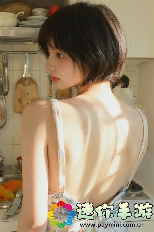 ＂两个男生创作酿酿酱酱小视频：创意与技术的完美结合＂